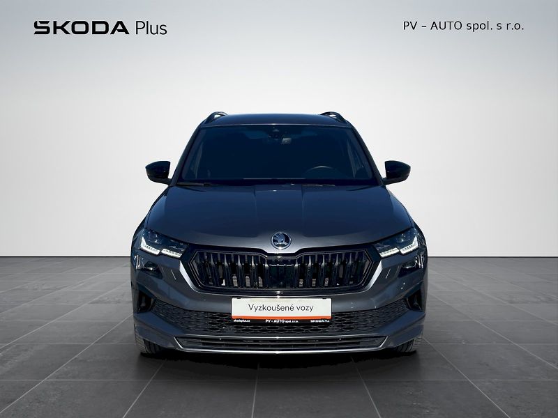Škoda Karoq (2023) 1.5 TSI 110kW DSG Sportline Ex - fotka 4 z 35