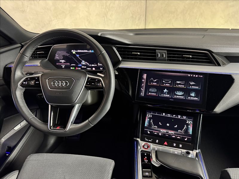 Audi e-tron S 370 Digital LED Záruka - fotka 21 z 50