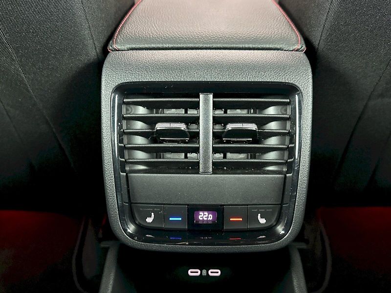 Škoda Octavia (2025) DSG 2.0TSI 195kW RS - fotka 32 z 37