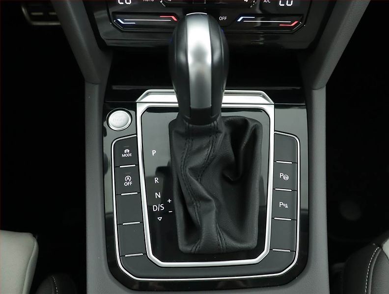 Volkswagen Arteon (2021) Elegance 2.0 TSI - fotka 13 z 17