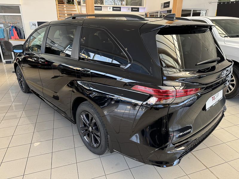 Toyota Sienna XSE 2,5 HEV AWD - fotka 3 z 46