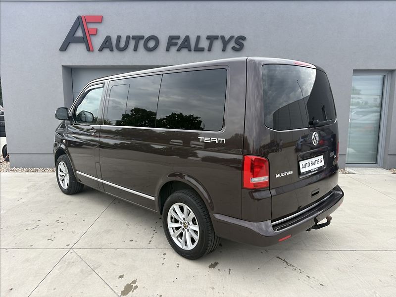 Volkswagen Multivan 2,0 103 kw servis TOP stav - fotka 5 z 28