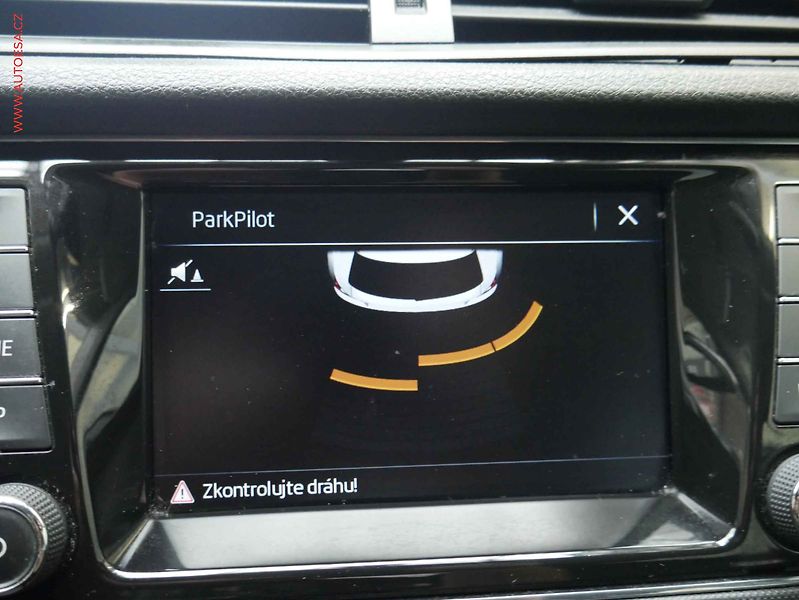 Škoda Fabia (2017) 1.0 TSI, ČR, autoAC - fotka 17 z 20