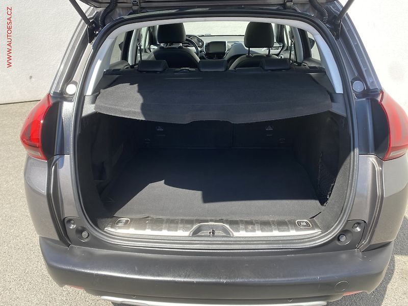 Peugeot 2008 (2018) 1.2PT, Crossway, AT, panor - fotka 7 z 17