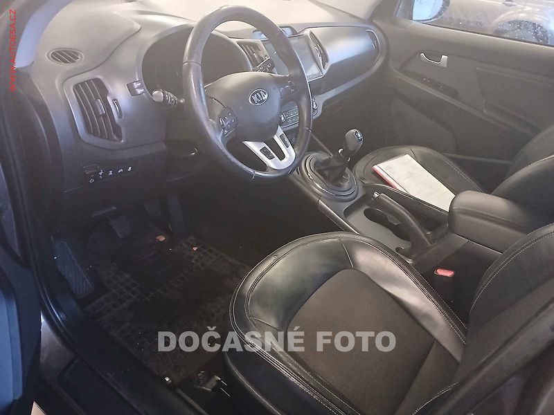 Kia Sportage (2013) 2.0CRDi 4x4, ČR, Xenon - fotka 3 z 3
