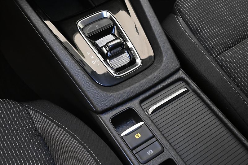 Škoda Octavia 2,0 TDI 110KW DSG Ambition Zár - fotka 24 z 32