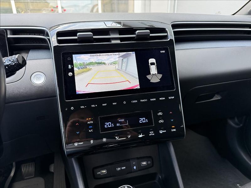 Hyundai Tucson 1,6 T HP  Smart Navi Sense+ - fotka 16 z 28