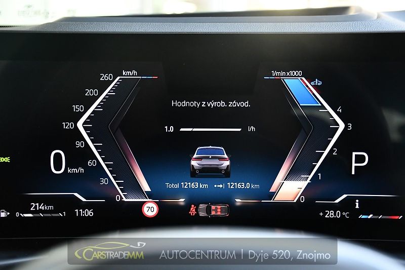 BMW Řada 3 320d xDrive M-SPORT ČR HUD DCC - fotka 31 z 58