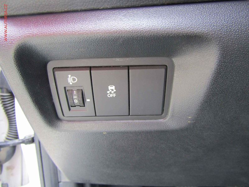 Hyundai i20 (2013) 1.3i, AC, TZ - fotka 16 z 16