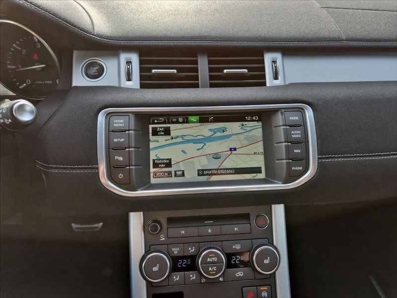 Land Rover Range Rover Evoque 2,2 SD4 DYNAMIC - fotka 9 z 20