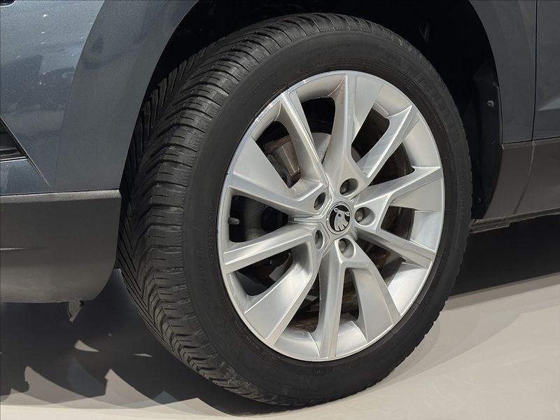 Škoda Karoq 1,5 TSi  DSG Style LED Kamera - fotka 5 z 44