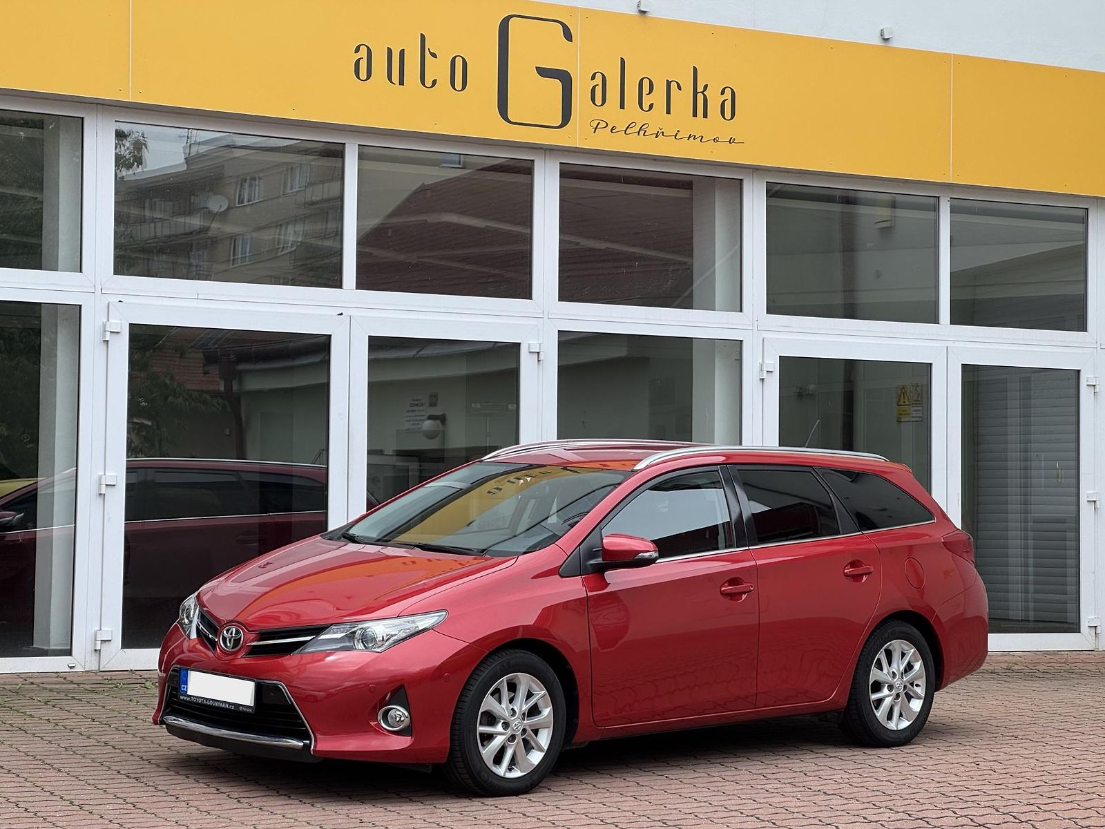 Toyota Auris Combi 1.6 Valvematic CVT