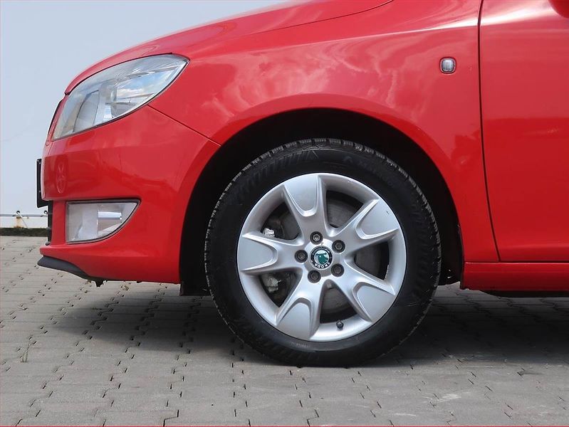 Škoda Roomster (2011) Style 1.6 TDI - fotka 14 z 15