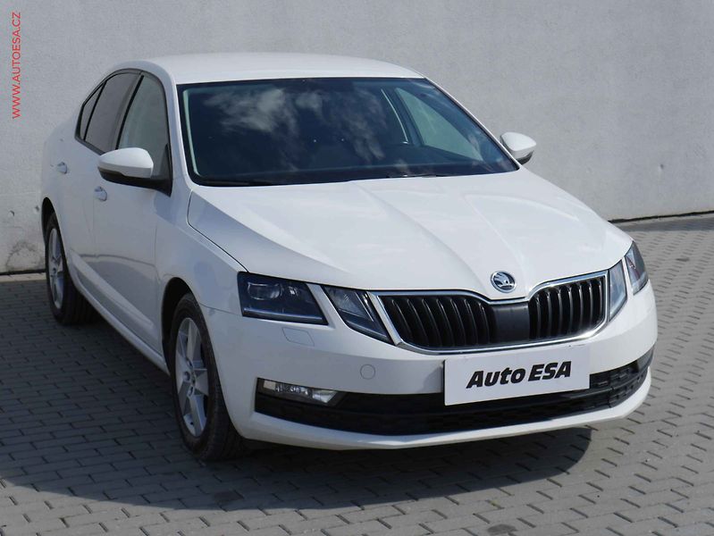 Škoda Octavia (2018) 1.6TDi, ČR, Ambition, LED - fotografie inzerátu
