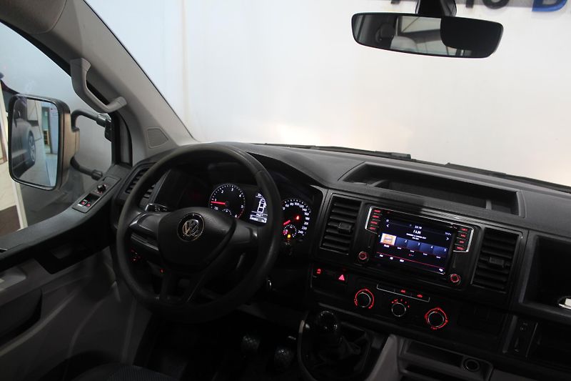 Volkswagen Transporter (2018) T6 2.0TDI 110kW Klima 6 Míst  - fotka 28 z 29