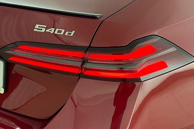 BMW Řada 5 540d xDrive Sedan - fotka 5 z 26