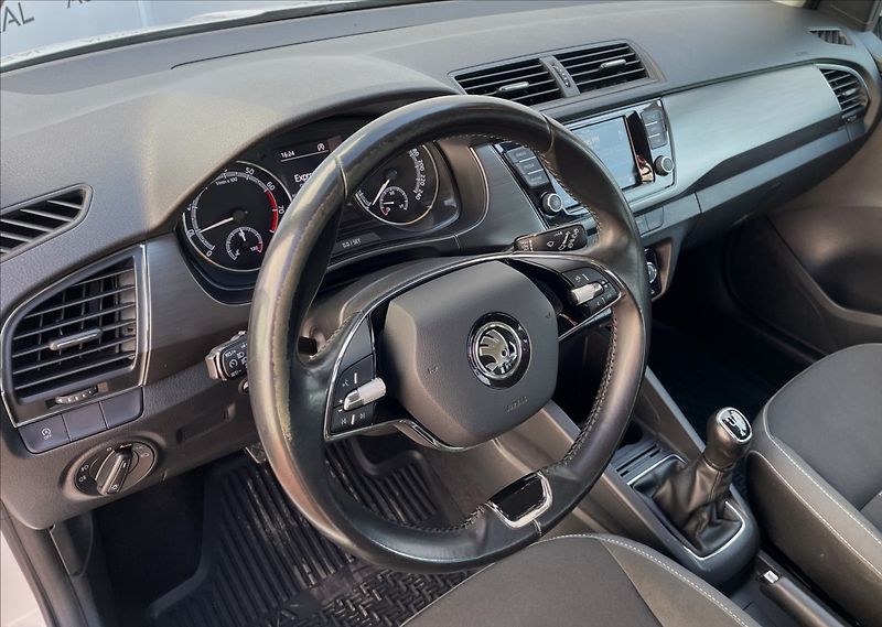 Škoda Fabia 1,0 TSi,STYLE,Po serv.,ČR,DPH - fotka 12 z 22