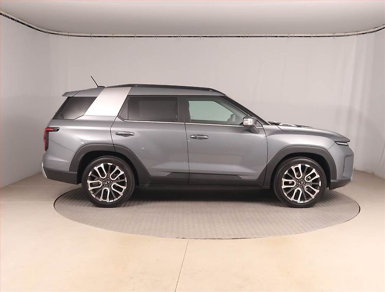 SsangYong Torres (2025) Premium 1.5 T-GDI - fotka 6 z 17