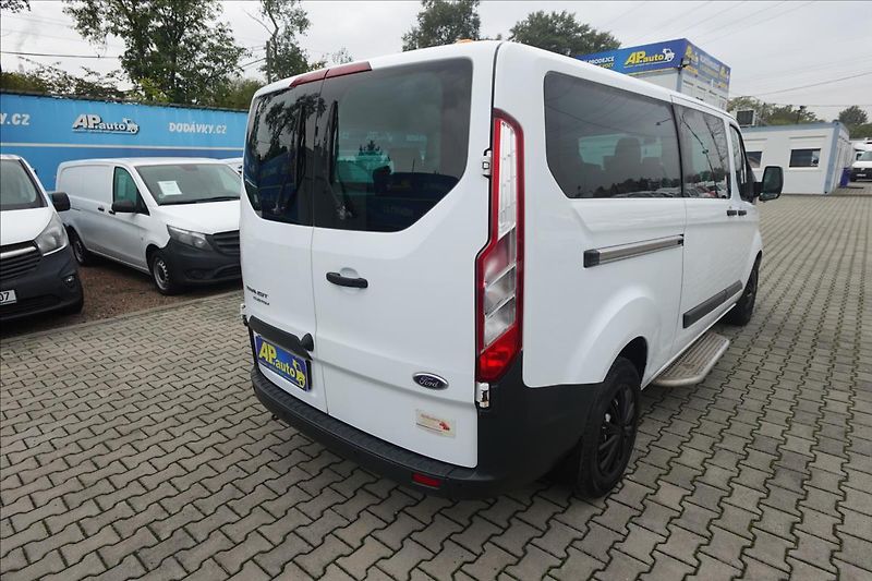 Ford Transit Custom 2,0 TDCI  L2H1 9MÍST KLIMA - fotka 7 z 32