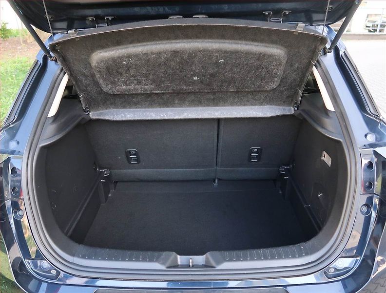 Mazda CX-3 (2015) Revolution TOP 2.0 Skyactiv-G - fotka 14 z 22