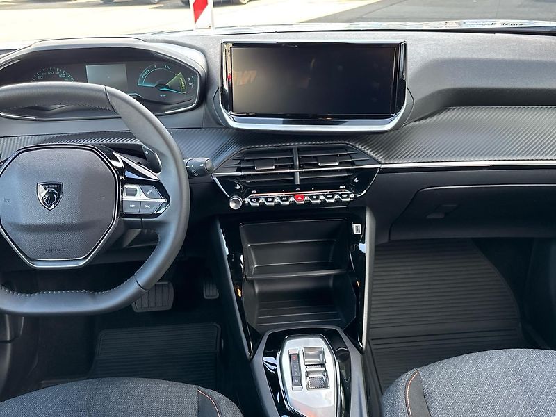Peugeot 2008 STYLE - fotka 12 z 29
