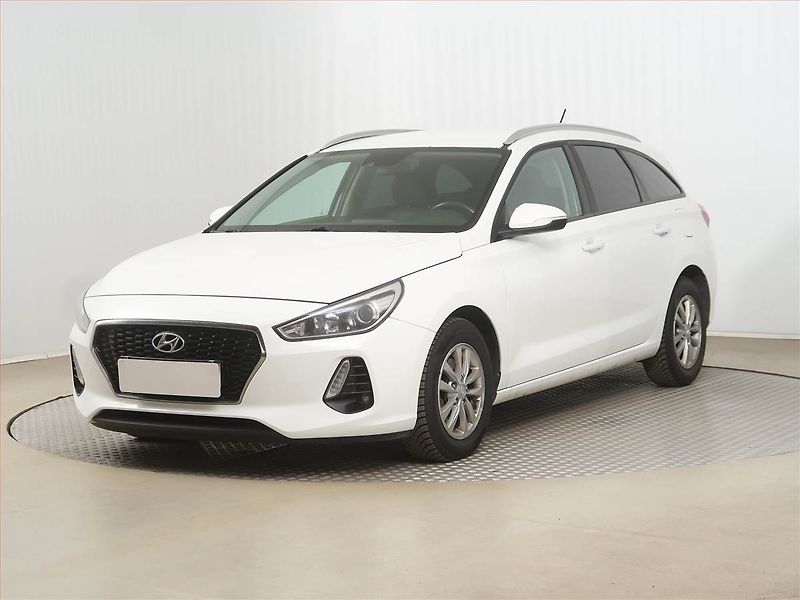 Hyundai i30 (2018) 1.6 CRDi, ČR,1.maj, Tempomat - fotka 2 z 15