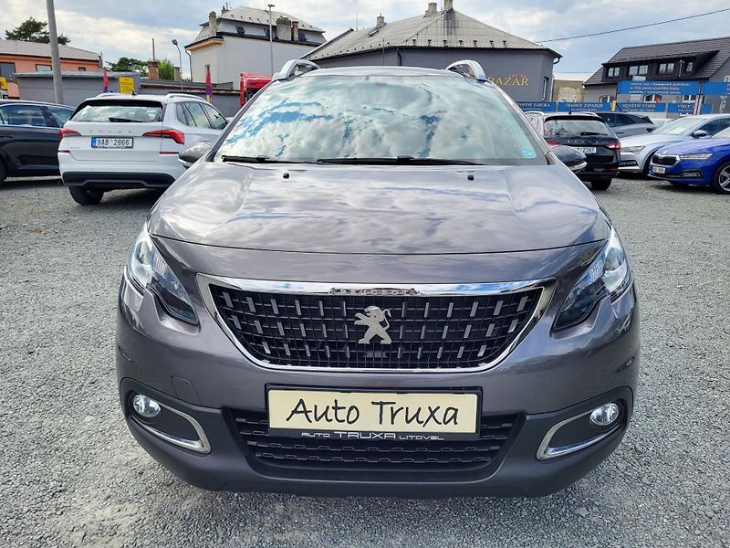 Peugeot 2008 1.2 PureTech 82k ČR 1.majitel - fotka 32 z 47