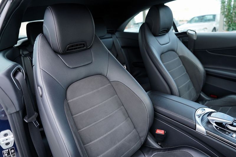 Mercedes-Benz Třídy C C 220d cabrio 4Matic AMG/210PS - fotka 33 z 44