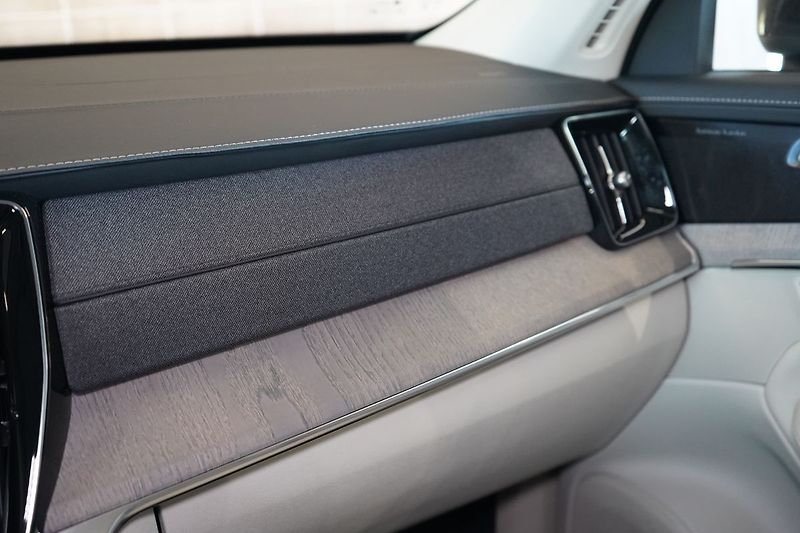 Volvo XC90 B5 PLUS Bright Vzduch, 360° - fotka 41 z 50