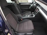 Volkswagen Passat (2017) 1.6 TDI, Automat, Navi - náhled 9