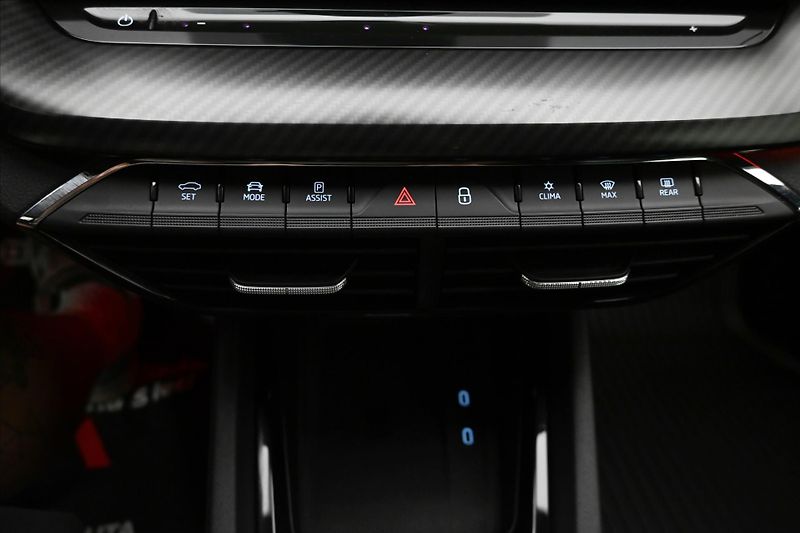 Škoda Octavia 2,0 TDI RS 147kW DSG Záruka až - fotka 21 z 32