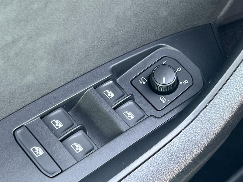 Škoda Kodiaq 2.0 TSi Sportline DSG 4x4  - fotka 21 z 22