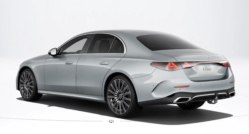 Mercedes-Benz Třídy E (2026) 450 d 4MATIC Edition 140 Years - fotka 4 z 9