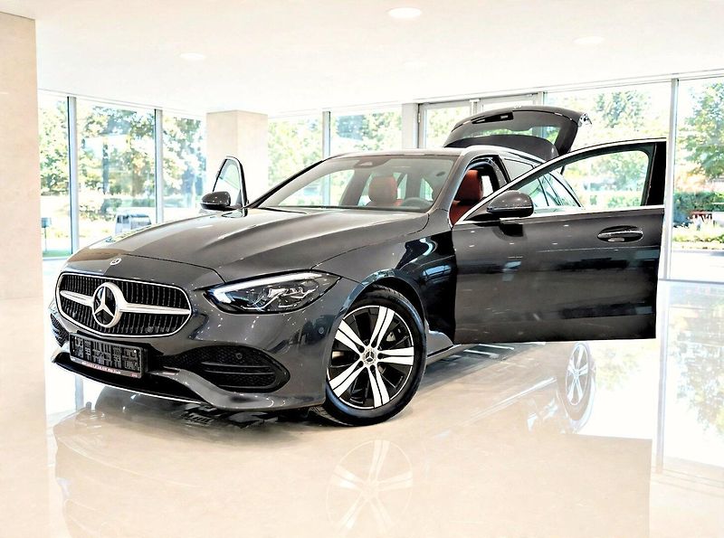 Mercedes-Benz Třídy C (2022) 200d 9G Luxury Line,Kůže - fotka 1 z 42