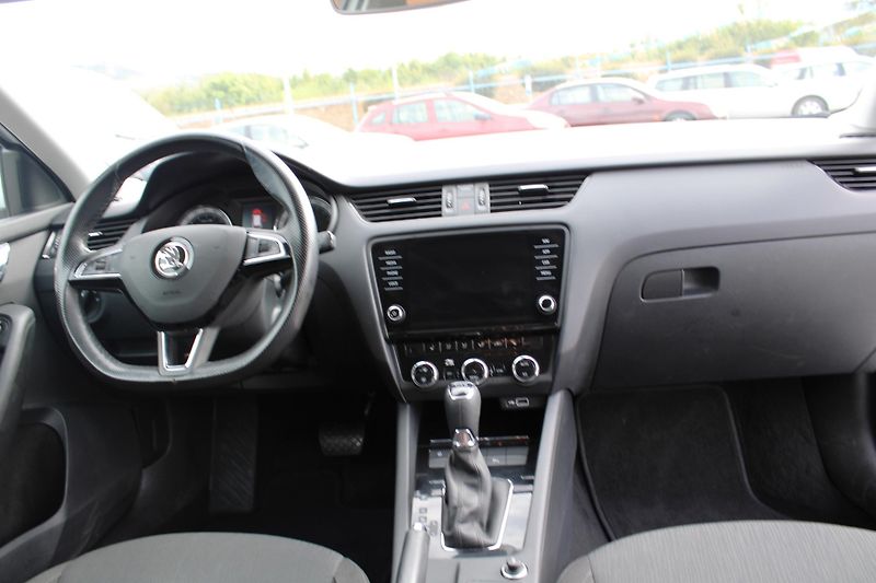 Škoda Octavia (2020) 2,0TDI KLIMA LED NAVI TEMPOMAT - fotka 15 z 16