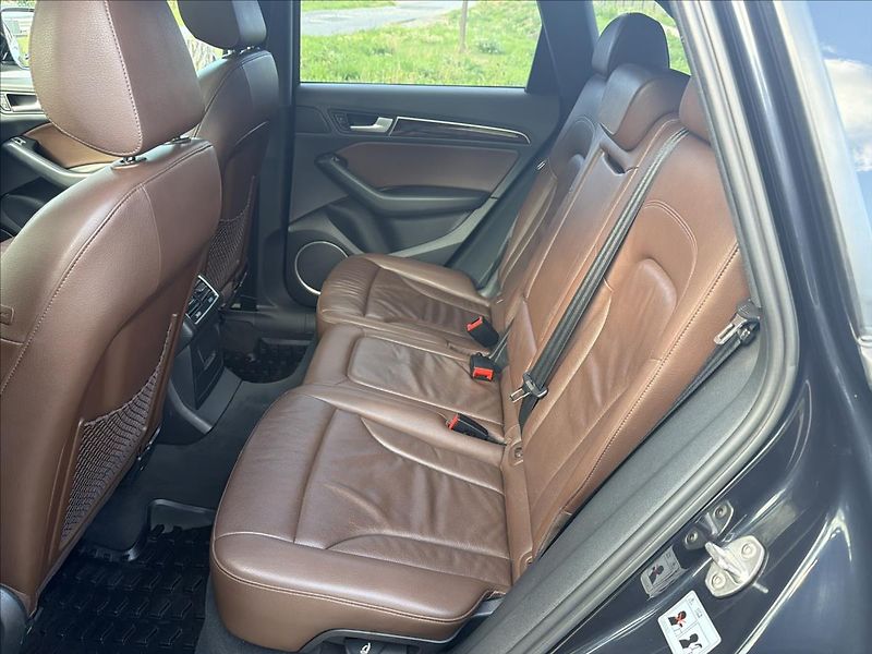 Audi Q5 2,0 TFSI 162 kW quattro - fotka 14 z 40