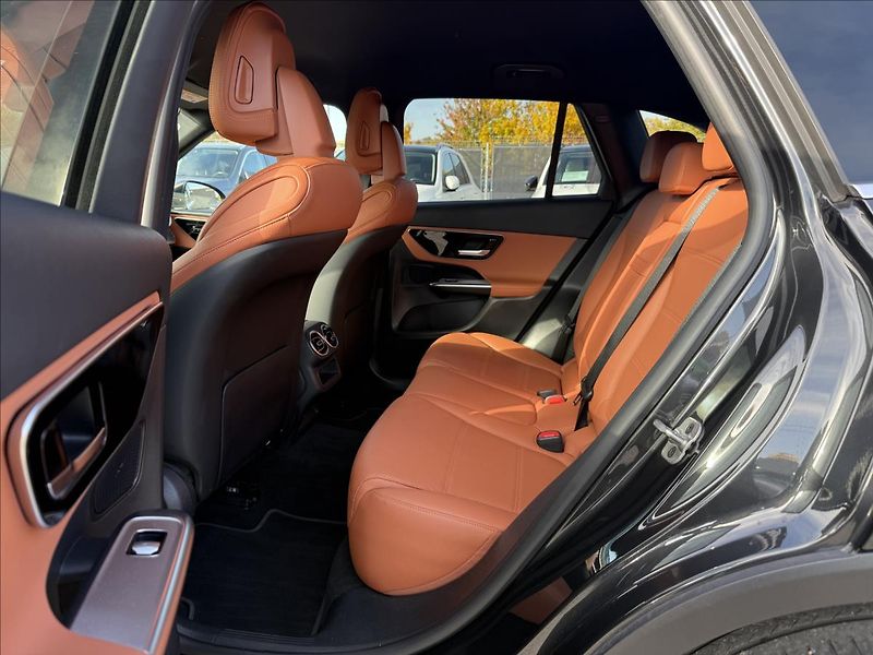 Mercedes-Benz GLC 200 4MATIC AVANTGARDE - fotka 11 z 13