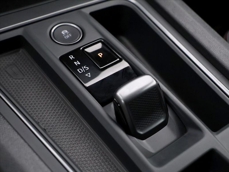 Cupra Formentor 2,0 TSI VZ 228kW DSG 4x4 DPH - fotka 31 z 42