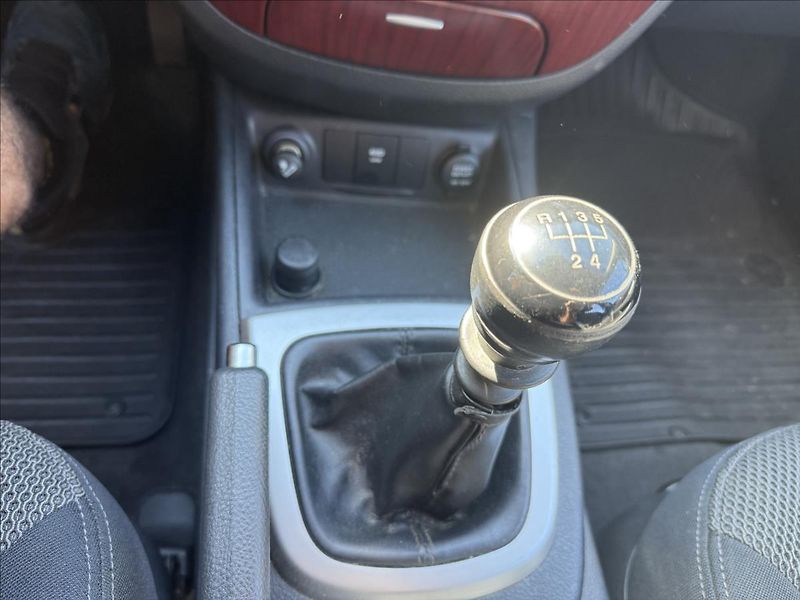 Hyundai Santa Fe 2,2 CRDi - fotka 15 z 25