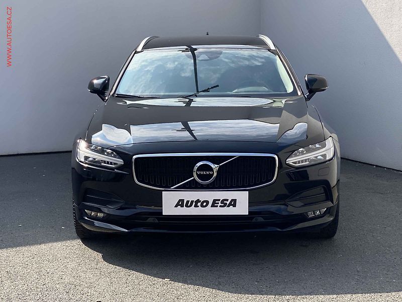 Volvo V90 (2018) 2.0d3, LED, světla - fotka 2 z 21