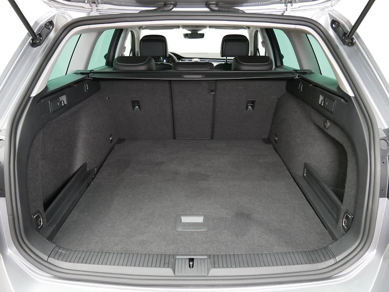 Volkswagen Passat - fotka 19 z 25