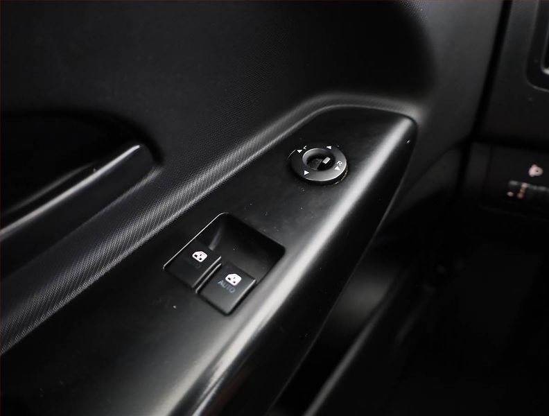 Kia Ceed (2011) 1.6 CVVT, po STK, Tažné - fotka 11 z 13