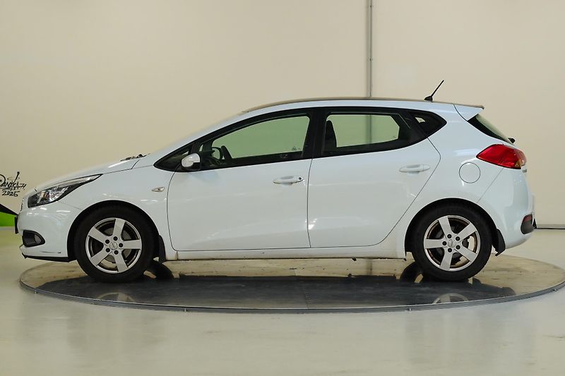Kia Ceed - fotka 3 z 25