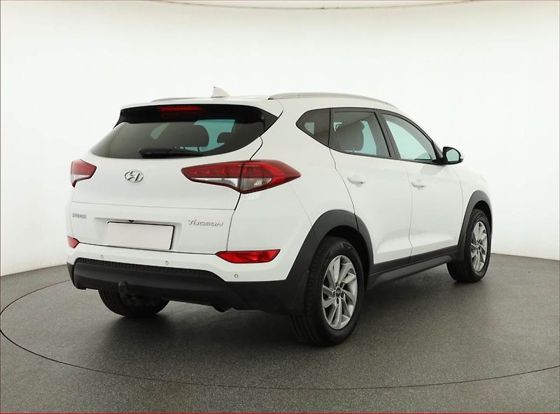 Hyundai Tucson (2016) 1.7 CRDi, Serv.kniha, Navi - fotka 5 z 19