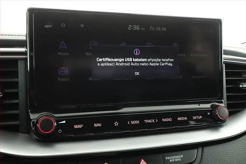 Kia Ceed (2021) 1.5 T-GDI MHEV, Automat - fotka 17 z 20