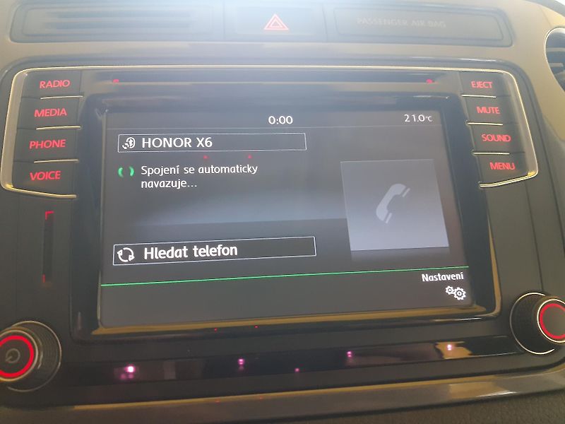 Volkswagen Tiguan 2.0 TDI 4x4 DIGIKLIMA TAŽNÉ - fotka 11 z 27