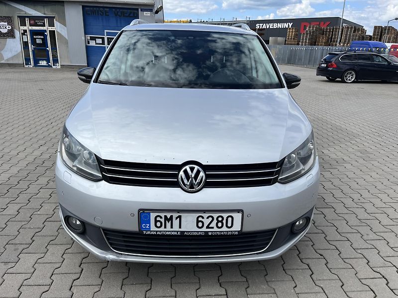 Volkswagen Touran (2012) 1.6 TDi - fotka 1 z 14