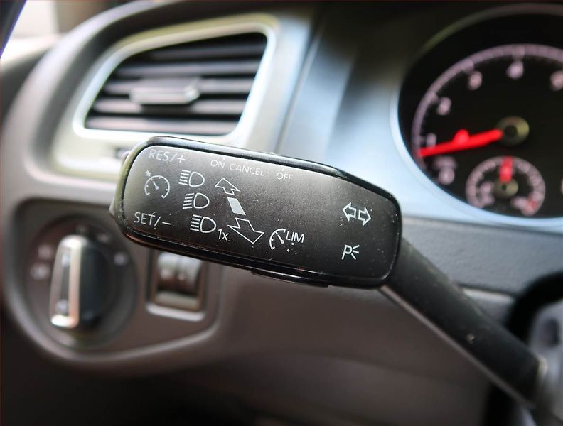 Volkswagen Golf (2013) 1.2 TSI, Tempomat - fotka 17 z 17