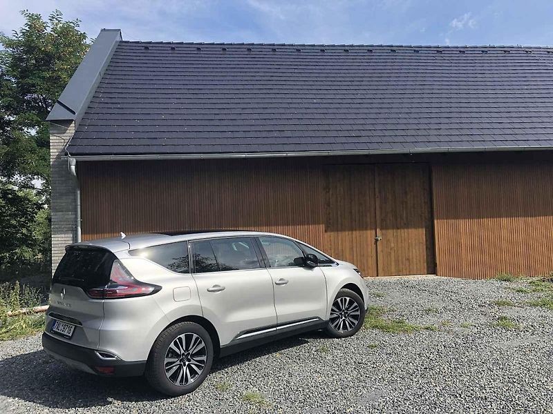 Renault Talisman má naopak dražší benzinový motor.
