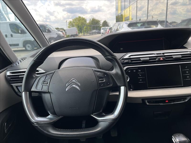 Citroën C4 SpaceTourer 1,5   HDi Feel 7 míst - fotka 7 z 21